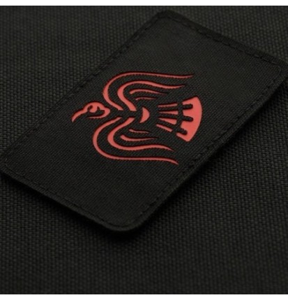 Nášivka M-Tac Raven Flag Laser Cut - čierna-červená