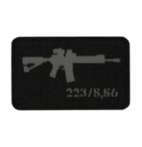 Nášivka so zbraňou M-Tac AR-15 223/5,56 - čierna-sivá