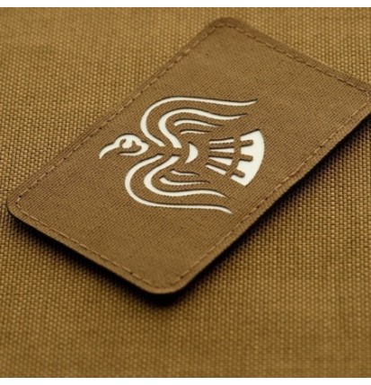 Nášivka M-Tac Raven Flag Laser Cut Glow - coyote-biela
