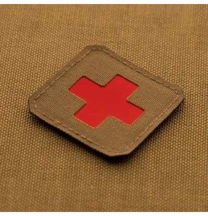 Nášivka M-Tac Medic Cross Laser Cut - coyote-červená