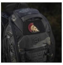 Nášivka M-Tac Spartan Helmet Emb - čierna-farebná